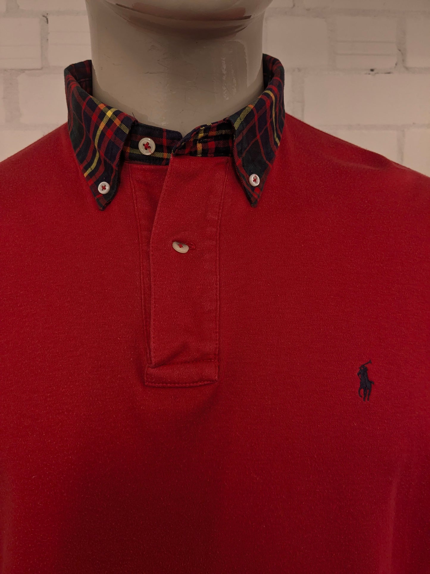Ralph Lauren polo trui. Rood met geruite kraag. Maat 2XL / XXL.