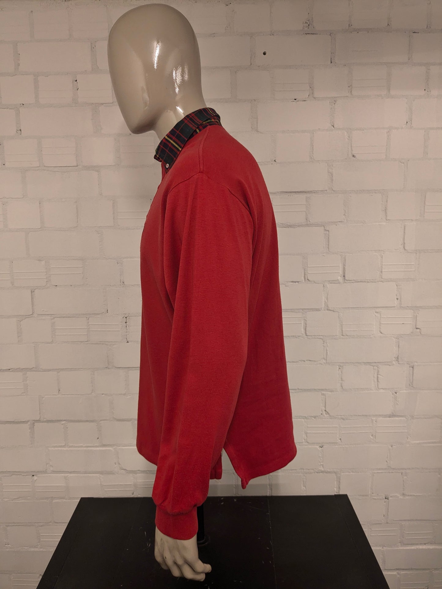 Ralph Lauren polo trui. Rood met geruite kraag. Maat 2XL / XXL.