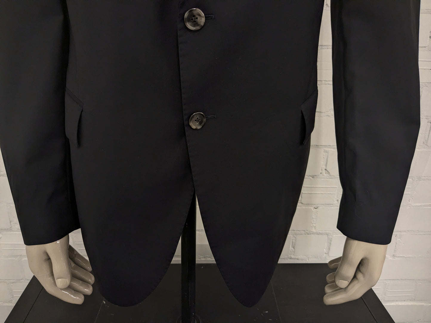 Tommy Hilfiger tailored colbert. Zwart gekleurd. Maat 54 / L.