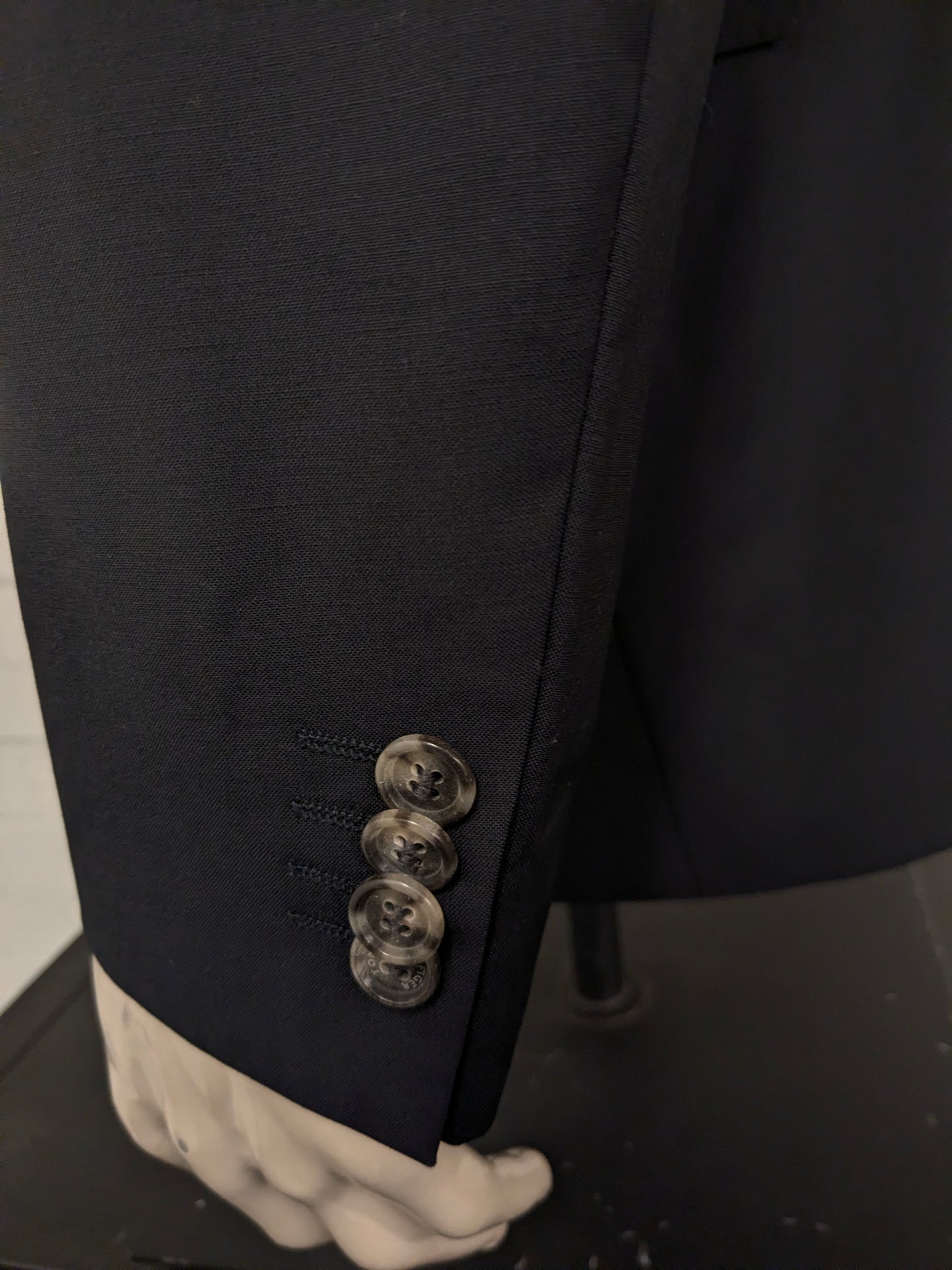 Tommy Hilfiger tailored colbert. Zwart gekleurd. Maat 54 / L.