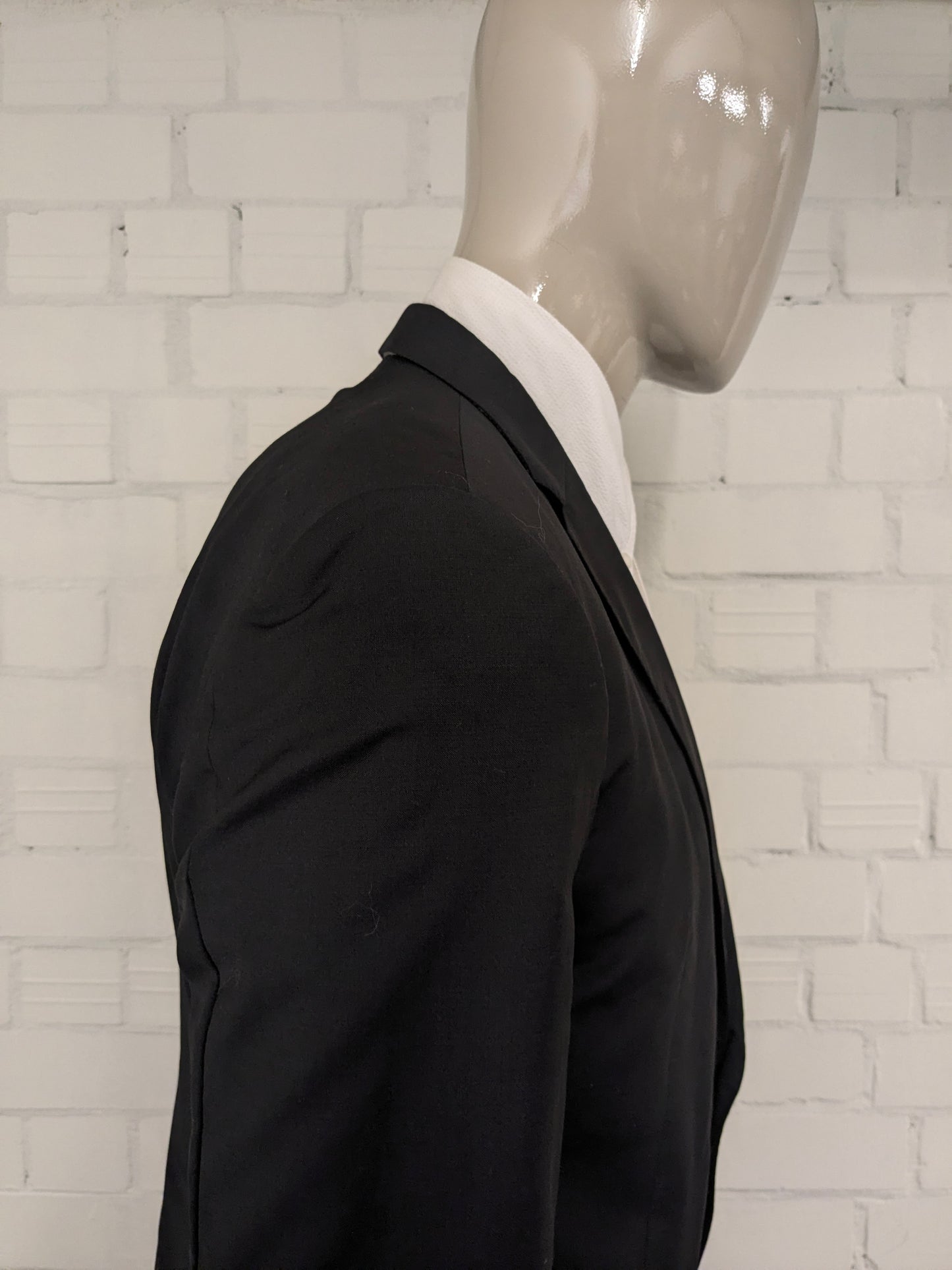 Tommy Hilfiger tailored colbert. Zwart gekleurd. Maat 54 / L.