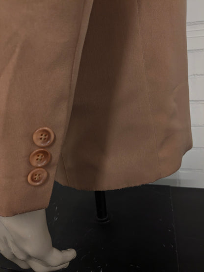 Fantástica chaqueta Vintage Yankees. Color camello claro brillante. Talla 50/M.