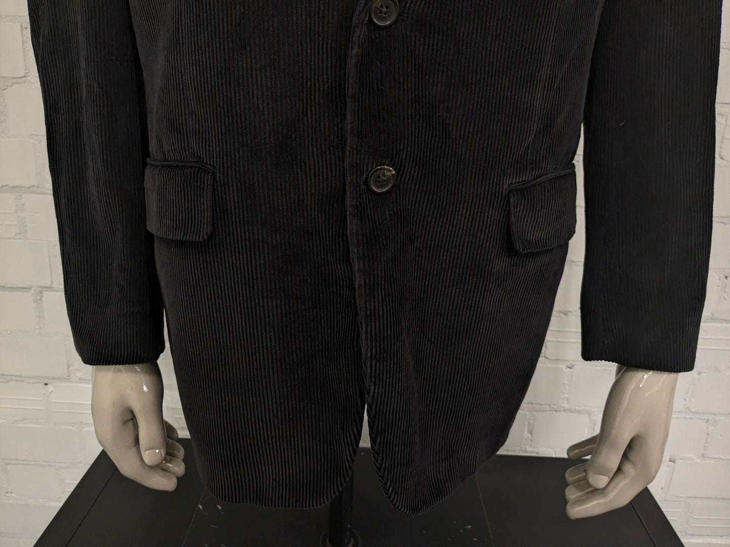 Chaps Ralph Lauren ribcolbert. Dikkere rib. Zwart gekleurd. Maat 56 / XL.