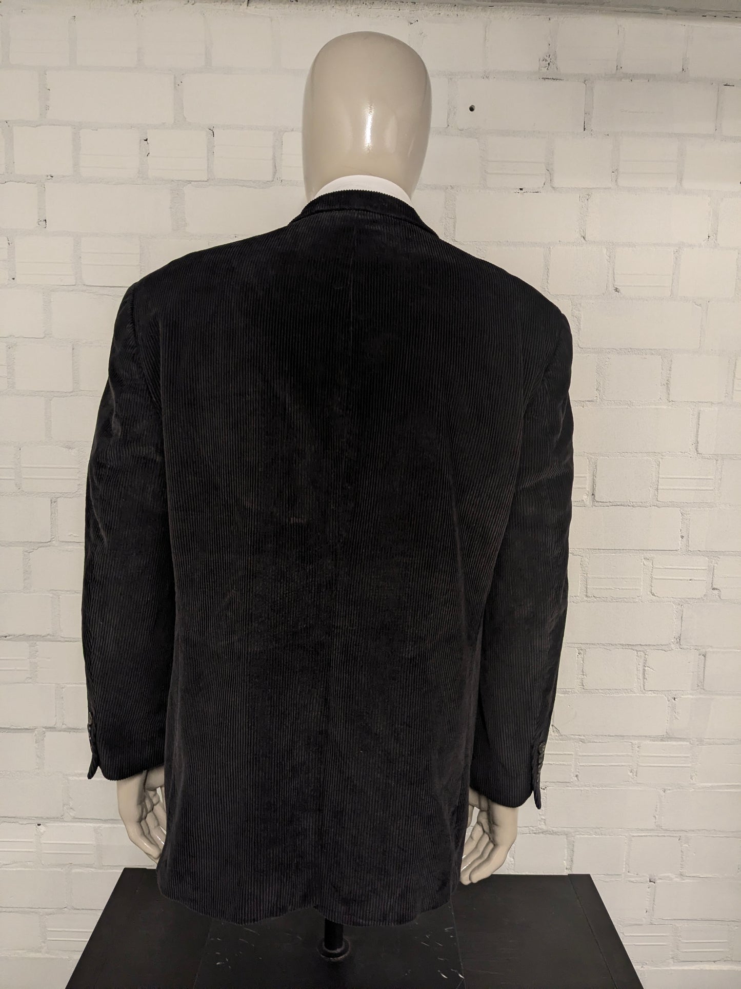Chaps Ralph Lauren ribcolbert. Dikkere rib. Zwart gekleurd. Maat 56 / XL.