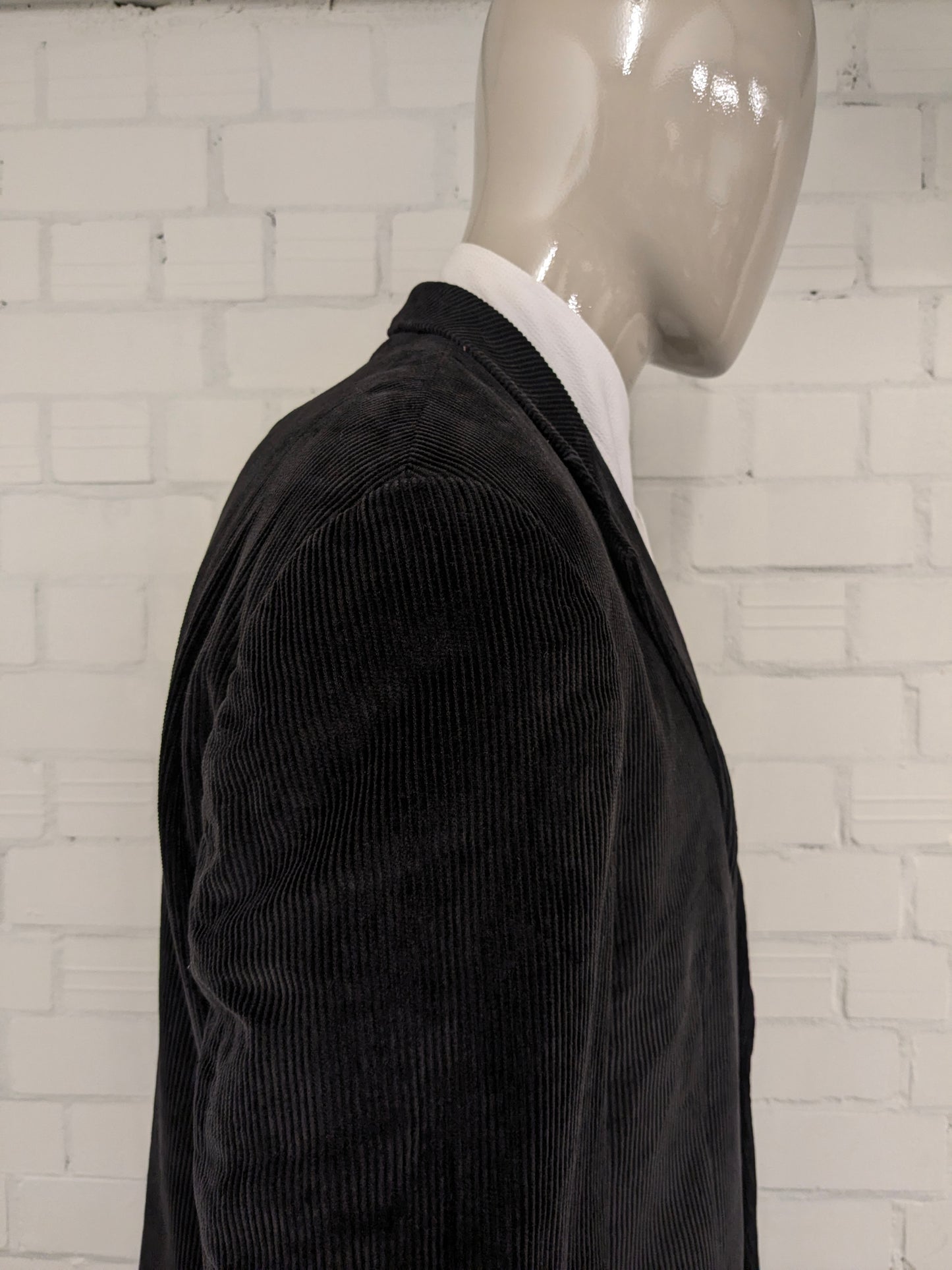 Chaps Ralph Lauren ribcolbert. Dikkere rib. Zwart gekleurd. Maat 56 / XL.