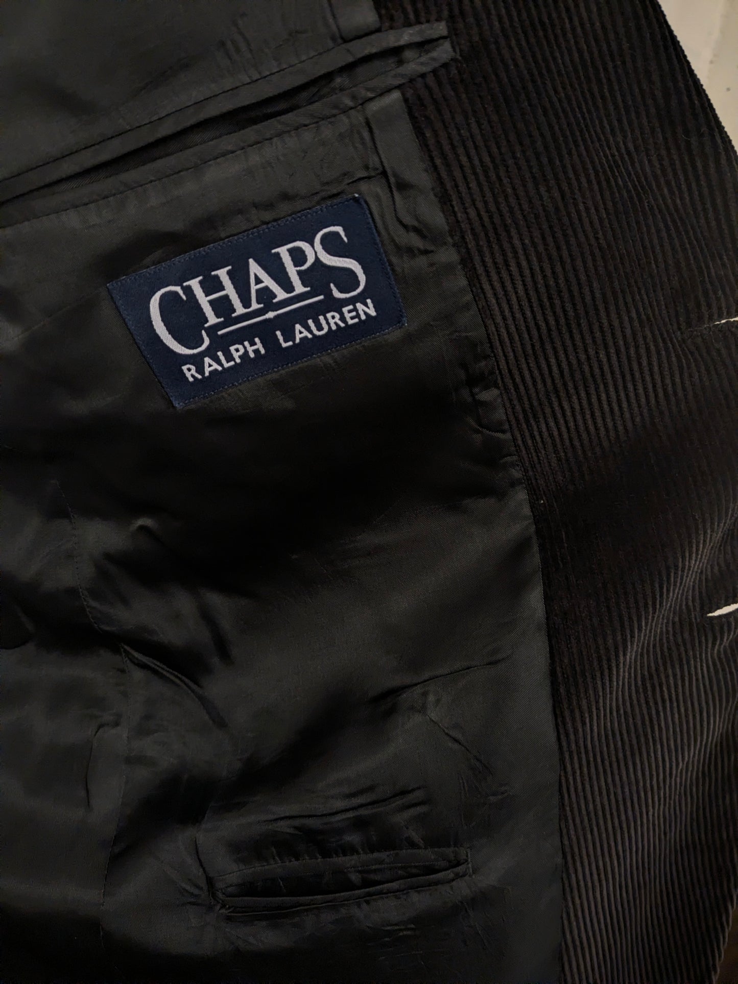 Chaps Ralph Lauren ribcolbert. Dikkere rib. Zwart gekleurd. Maat 56 / XL.