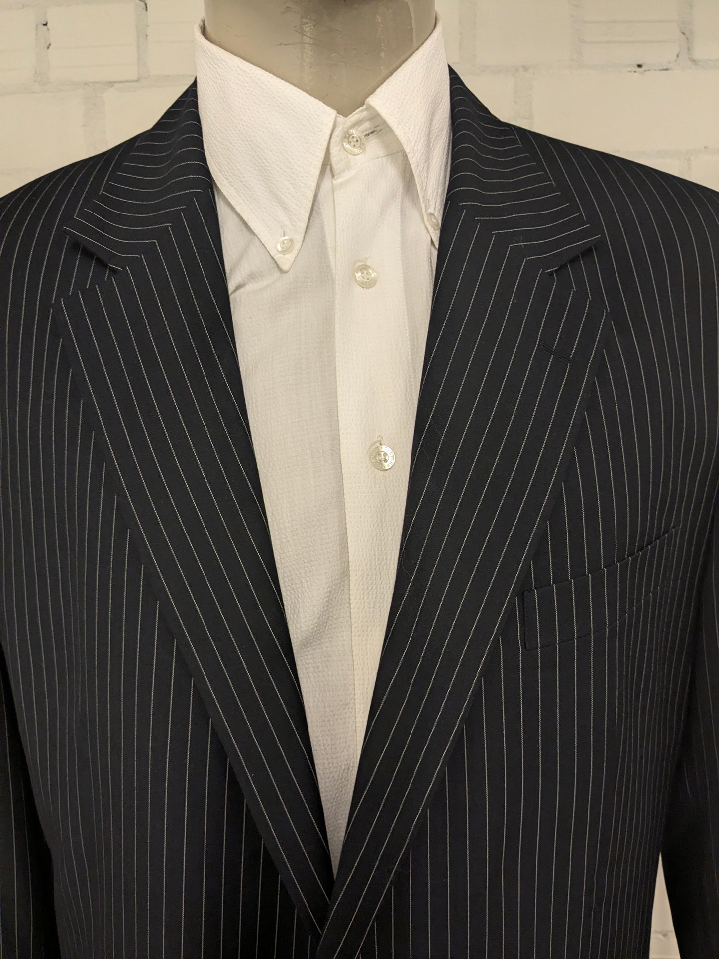 Authentic colbert. Donker Blauw Witte Krijtstreep. Lang model! Maat 60 / XXL / 2XL.