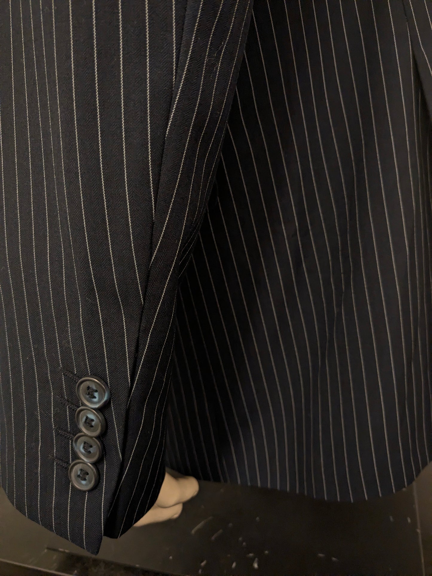 Authentic colbert. Donker Blauw Witte Krijtstreep. Lang model! Maat 60 / XXL / 2XL.