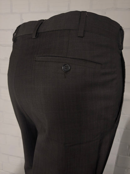 Merkloos Wollen kostuum. Bruin motief. Maat 26 (52 / L).