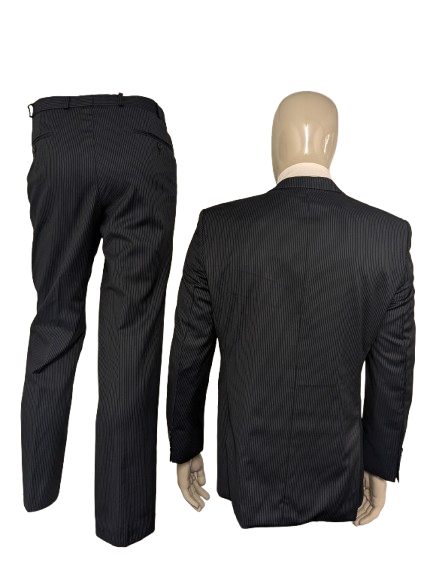 Digel Preference Wollen kostuum. Donker Blauw Witte krijtstreep. Maat 24 (48 / M).