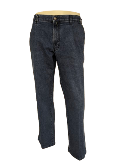 M.E.N.S. jeans broek. Blauw gekleurd. Maat 27 (54 / L).