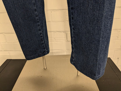 M.E.N.S. jeans broek. Blauw gekleurd. Maat 27 (54 / L).