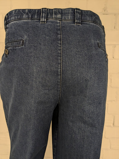 M.E.N.S. jeans broek. Blauw gekleurd. Maat 27 (54 / L).