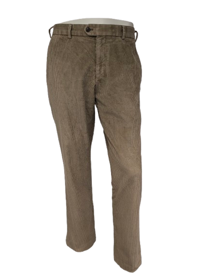 Hiltl ZE200 Ribbroek. Licht Bruin gekleurd. Dikke rib. Maat 50 / M.