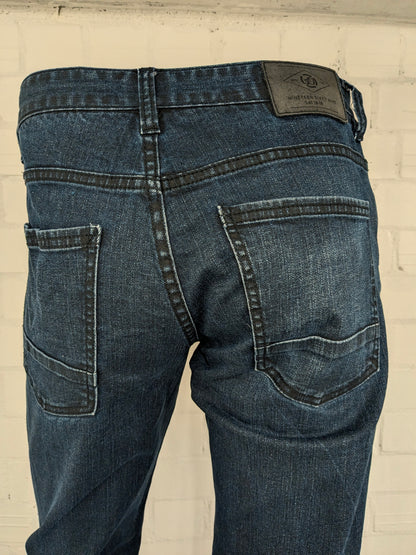 s.Oliver jeans. Donker Blauw gekleurd. Maat W30 - L34. type Scube Regular. stretch.