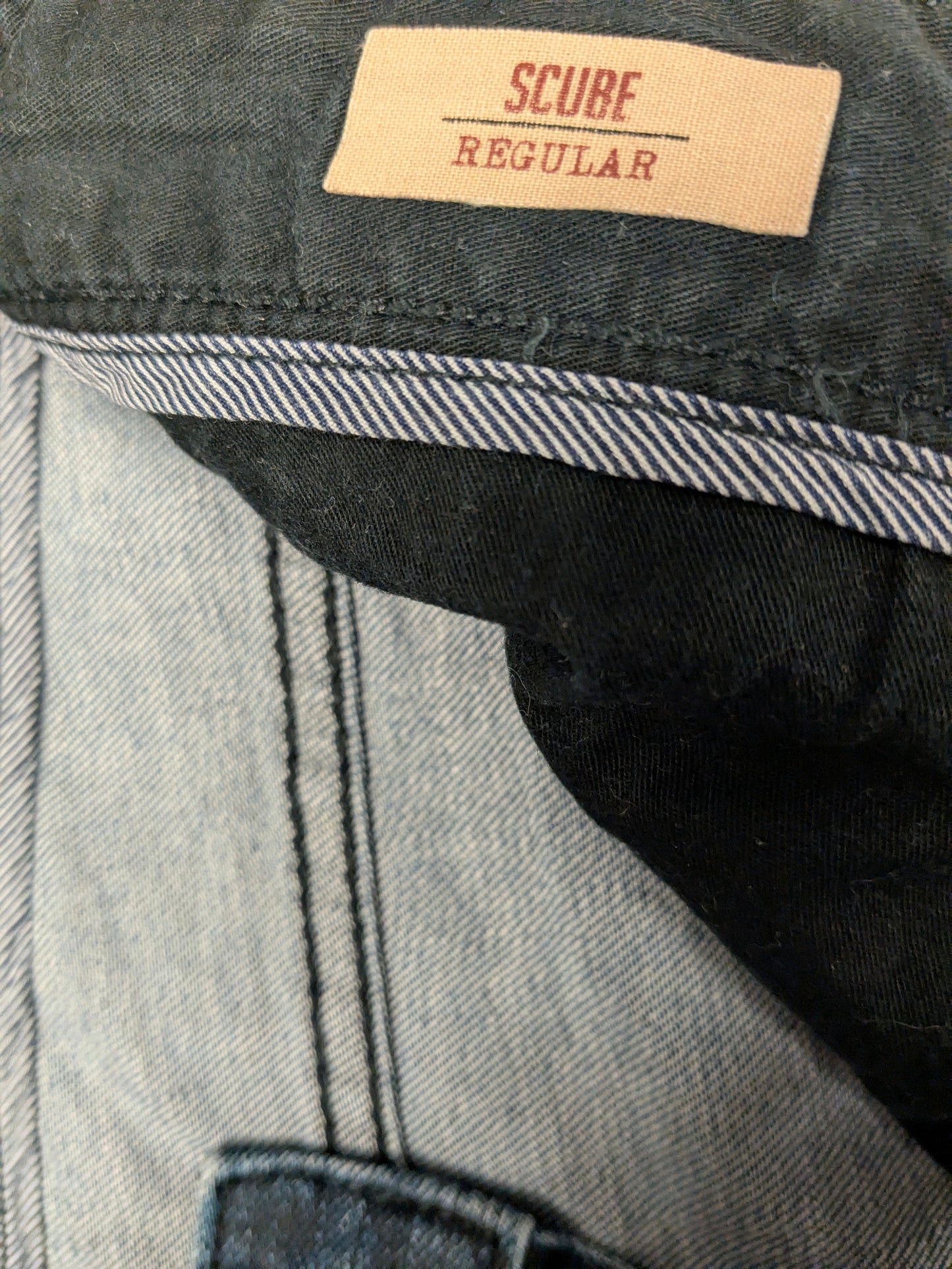 s.Oliver jeans. Donker Blauw gekleurd. Maat W30 - L34. type Scube Regular. stretch.