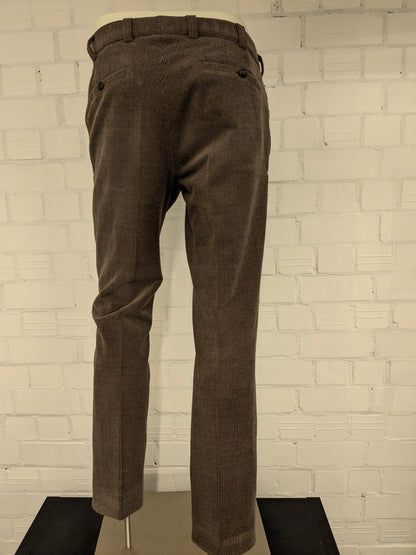 Meyer ribbroek. Dikke rib. Bruin gekleurd. Maat 50 / M. Modern Comfort.