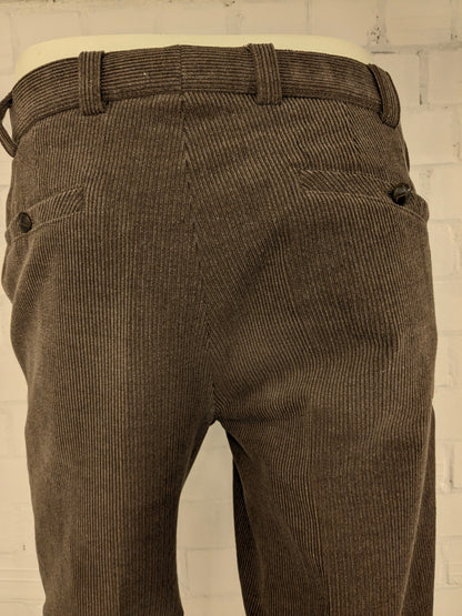 Meyer ribbroek. Dikke rib. Bruin gekleurd. Maat 50 / M. Modern Comfort.