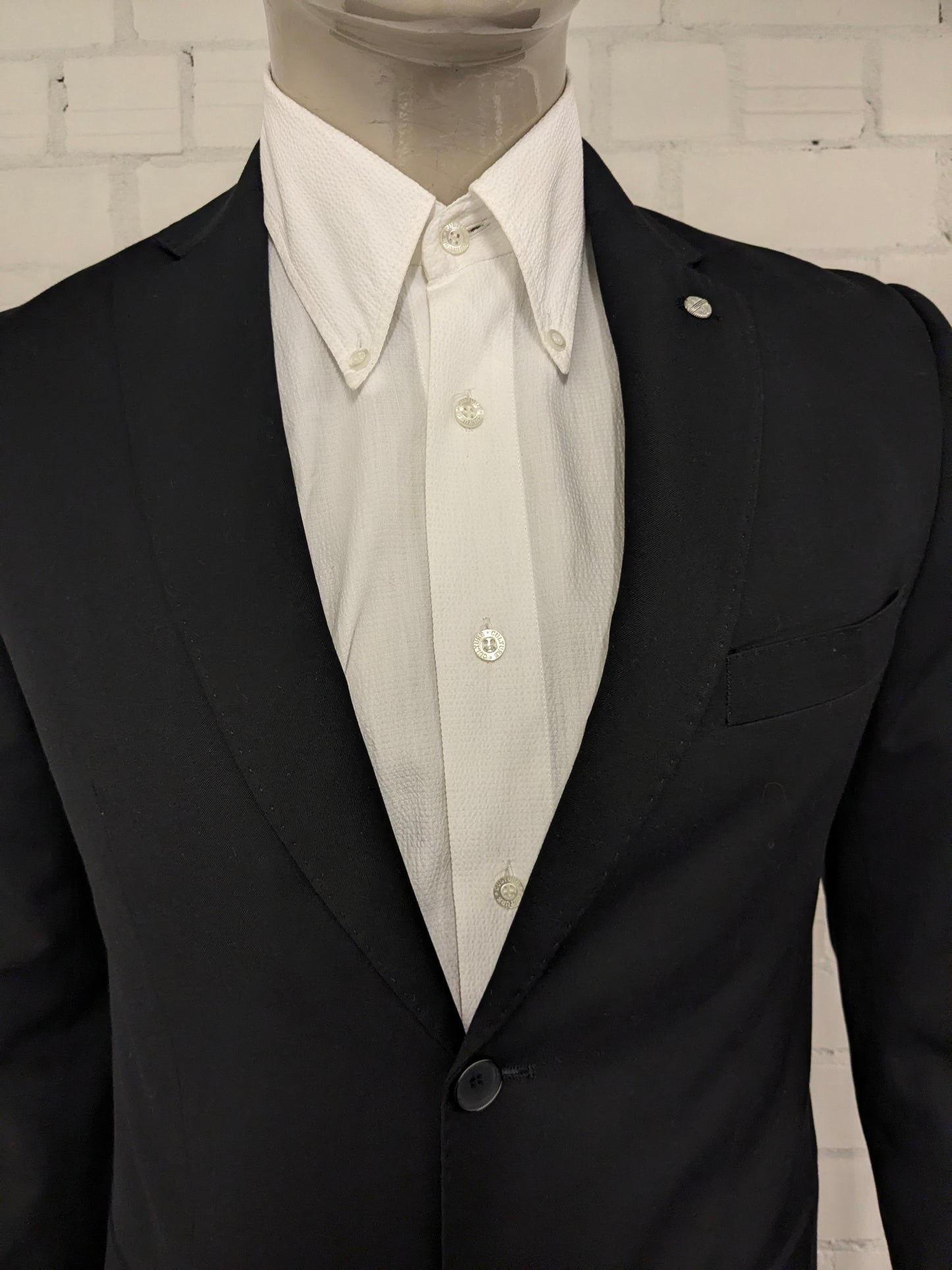 Comfort Wool colbert. Zwart gekleurd. Maat 48 / M.