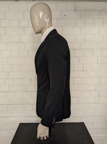 Comfort Wool colbert. Zwart gekleurd. Maat 48 / M.