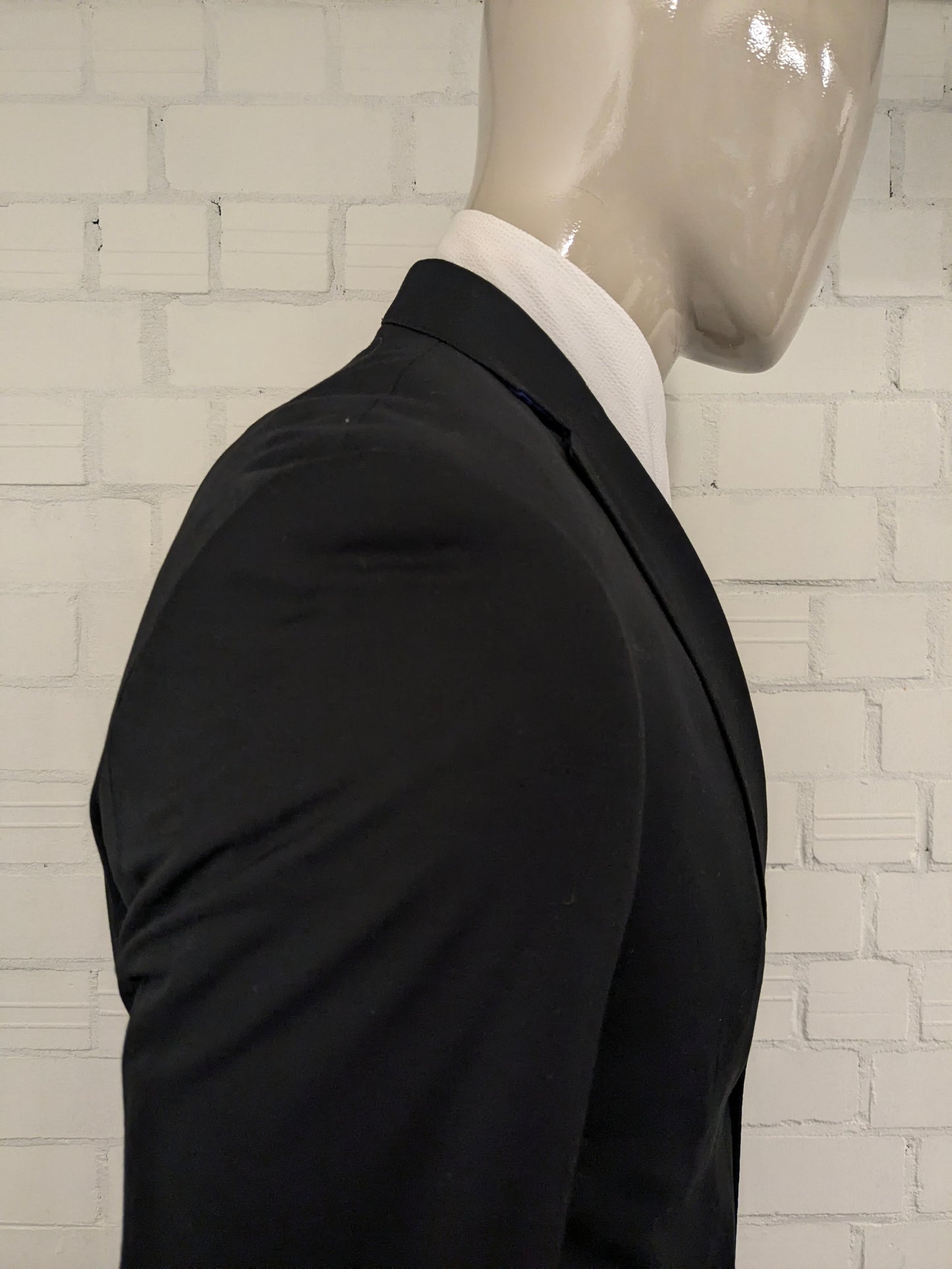 Comfort Wool colbert. Zwart gekleurd. Maat 48 / M.