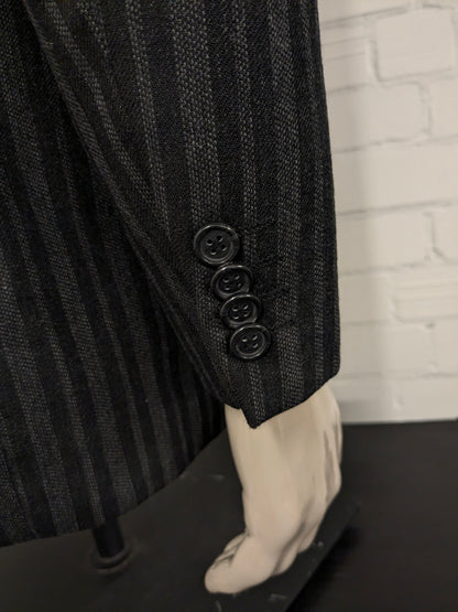 Calabria colbert. Zwart Grijs gestreept. Maat 26 (52 / L).