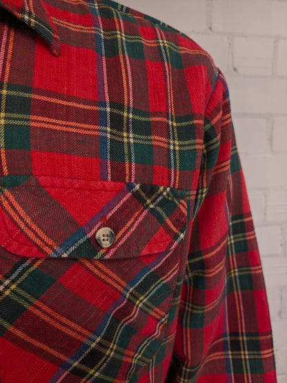 St. John's Bay Flanellen overhemd jack. Licht gevoerd. Rood Geel Groen Blauw geruit. Maat XL / 2XL-XXL.