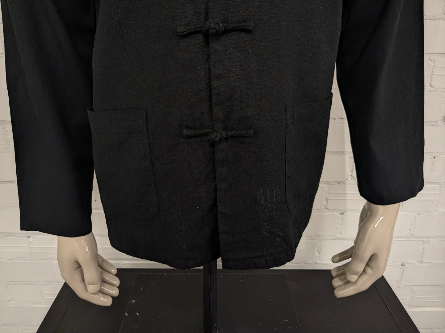 Shuliang Chinees traditioneel Kung Fu overhemd. Zwart met geborduurde draak. Maat L.