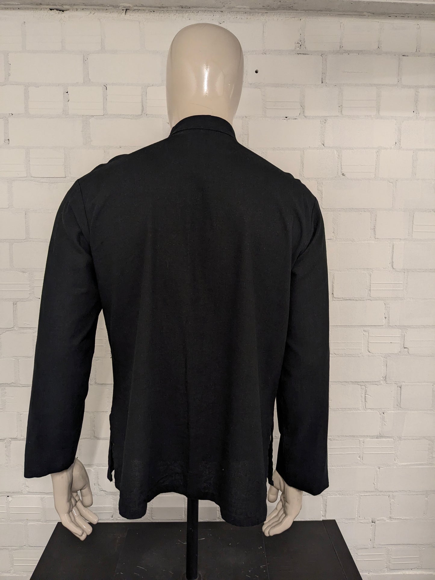 Shuliang Chinees traditioneel Kung Fu overhemd. Zwart met geborduurde draak. Maat L.