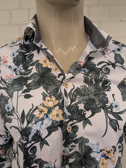 WAM Classic overhemd. Groen Geel Rode bloemen print. Maat M. tailored fit.