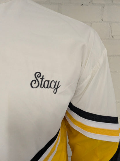 Vintage Varsity Sportjacke/Mantel „Stacy“. Weiß Schwarz Gelb zugelassen. Größe L.