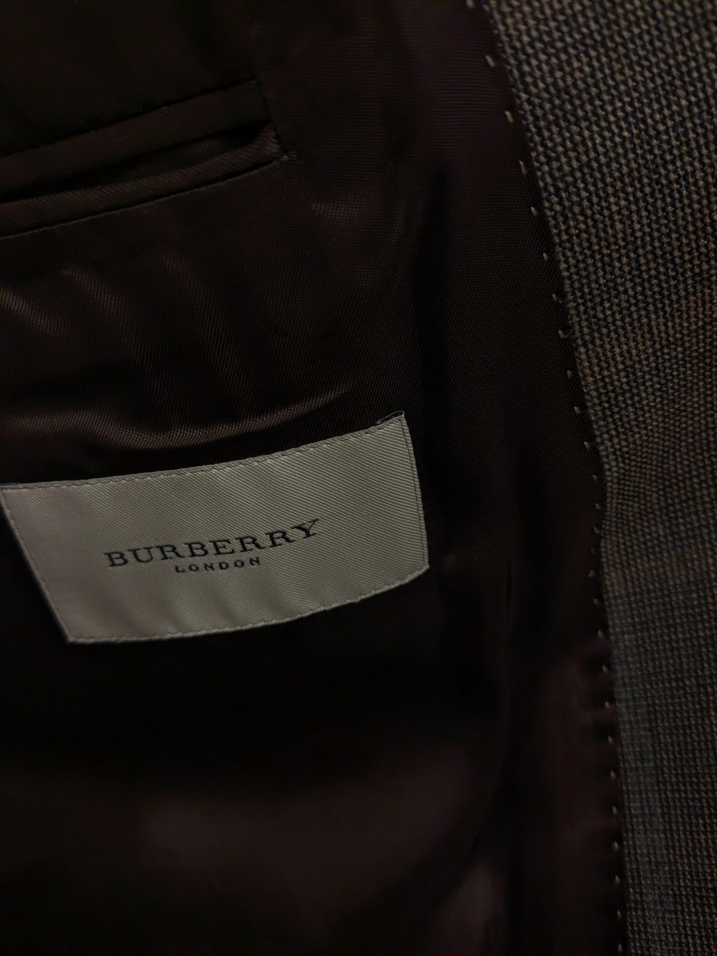 Burberry Wollen /Zijden colbert. Bruin Grijs motief. Maat 56 / XL. 85% Wol & 15% Zijde.
