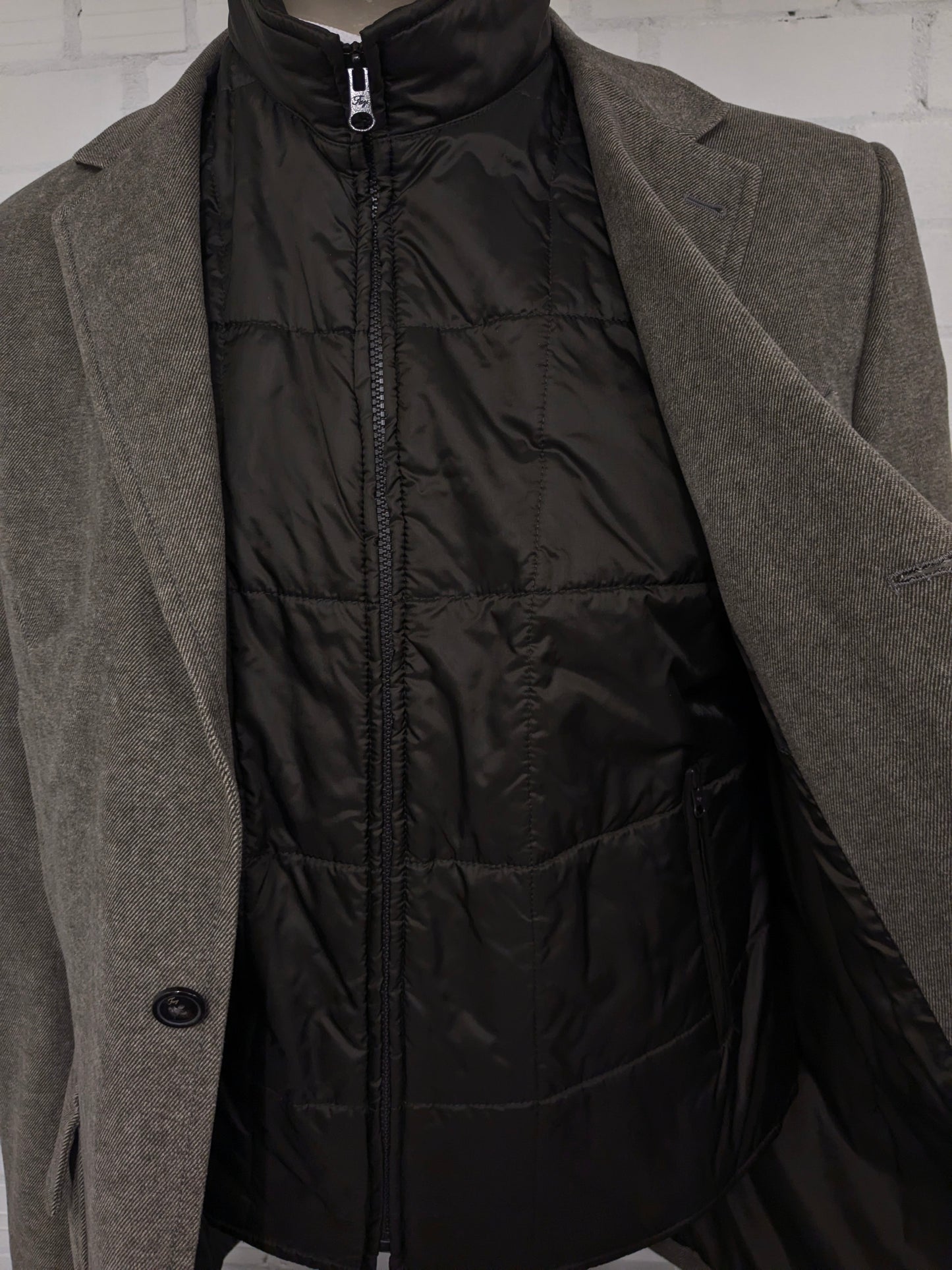 Fay Colbert met uitneembare bodywarmer. Bruin motief. Maat 54 / L.