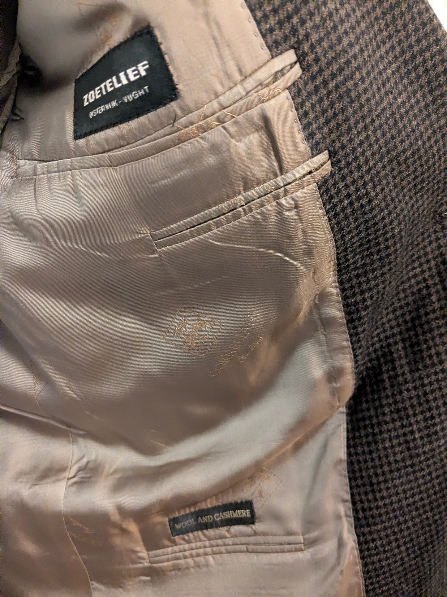 Corneliani Cashmere / Wollen colbert. Bruin motief. Maat 52 / L.