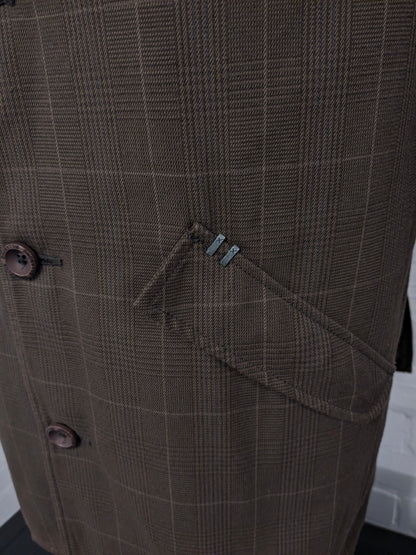 Casual Billabong colbert. Bruin geruit met kleur accenten linker mouw. Maat L.