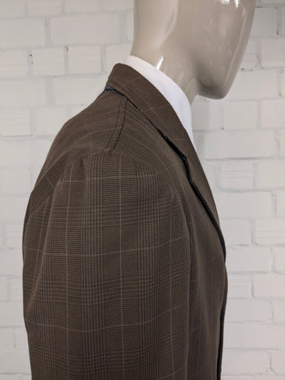 Casual Billabong colbert. Bruin geruit met kleur accenten linker mouw. Maat L.