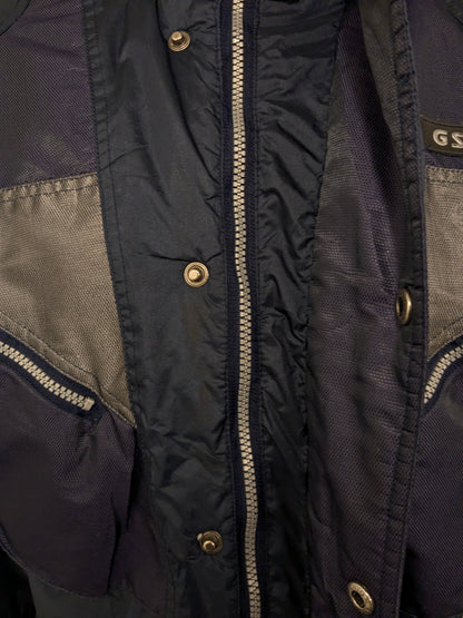 Vintage mittellanger Sport-Wintermantel. Blau, Grau, Lila gefärbt. Größe L.