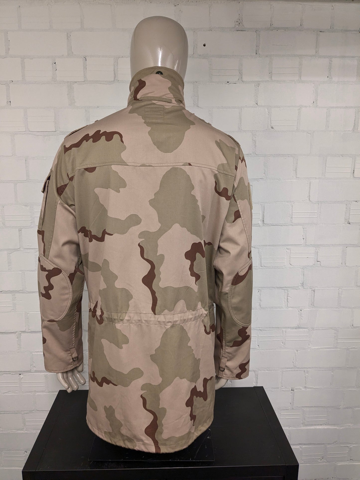 Leger / Army '98 jas / jack. Bruin Groene camouflage print. Maat L. zomer variant. geen voering.