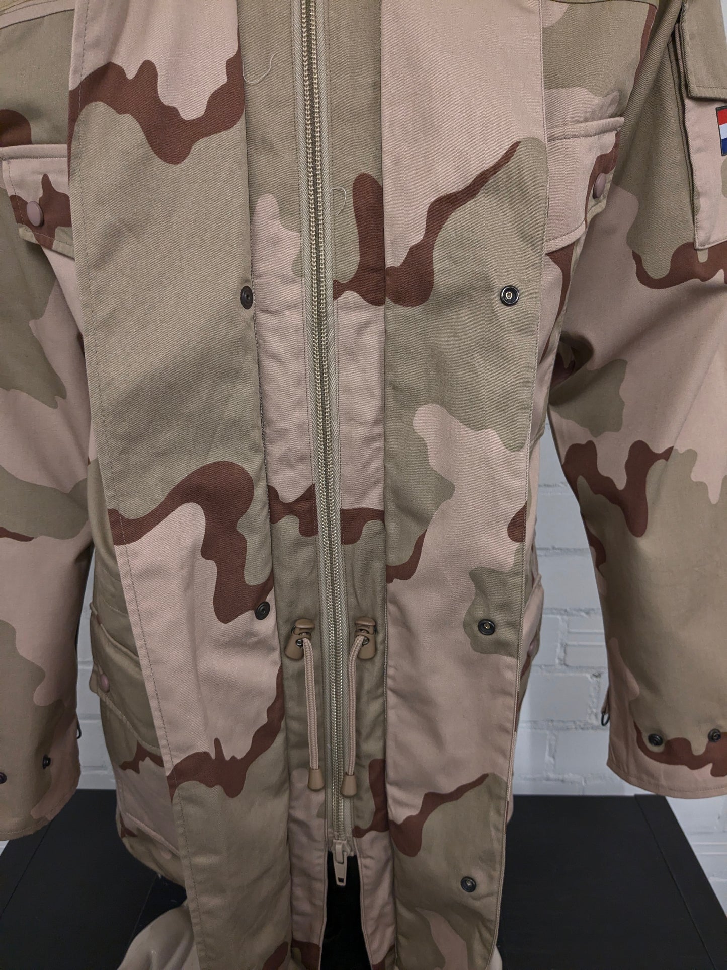 Leger / Army '98 jas / jack. Bruin Groene camouflage print. Maat L. zomer variant. geen voering.