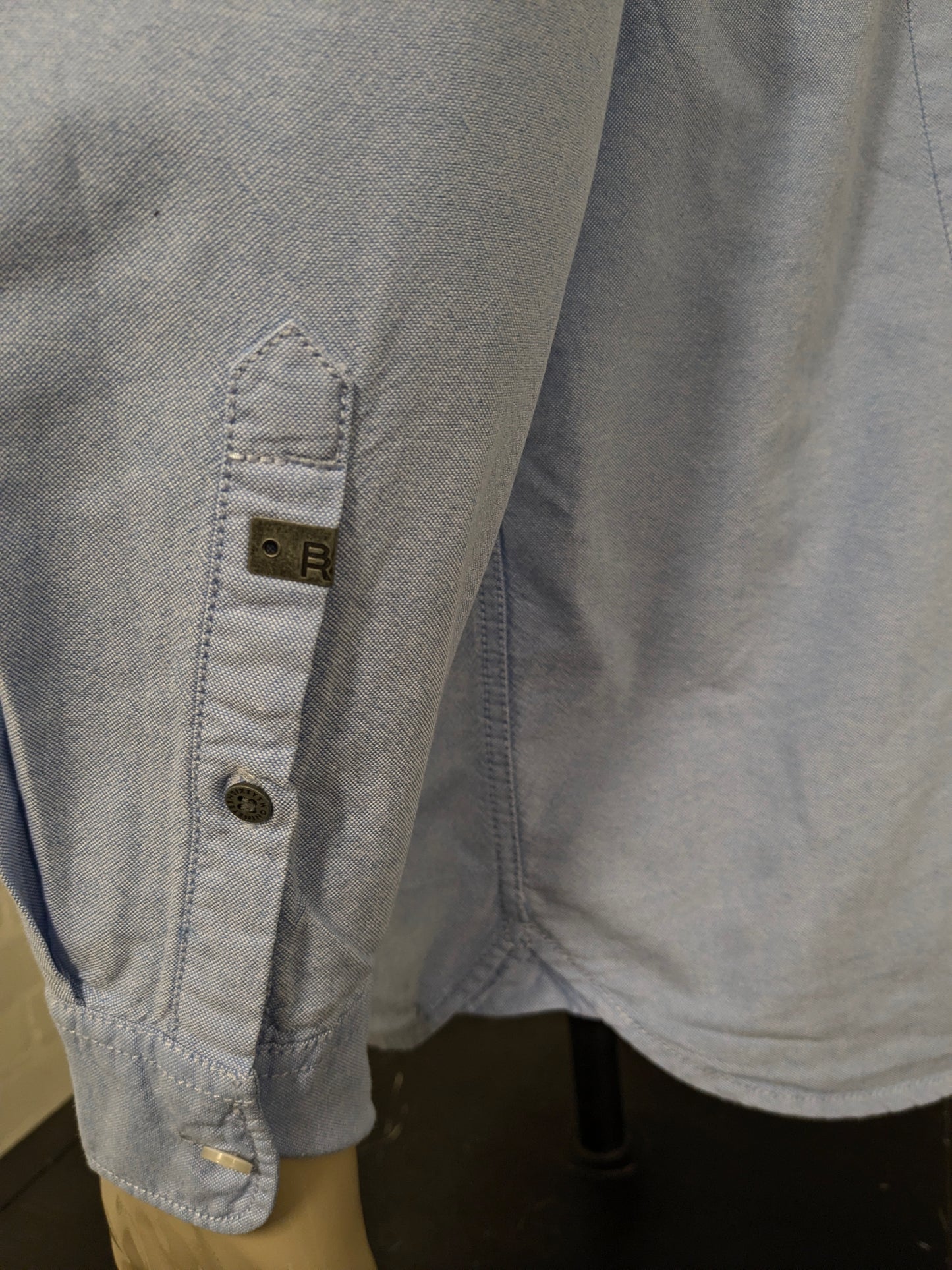 Blue Ridge overhemd. Licht Blauw gemêleerd. Maat XL.