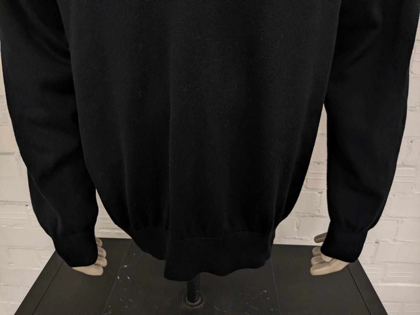 Gant Katoenen casual trui met V-Hals. Zwart gekleurd. Maat 2XL / XXL.