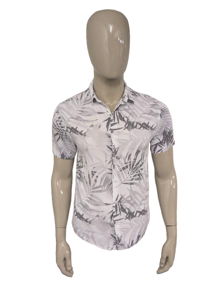 Camisa Guess manga corta. Estampado vegetal blanco gris. Talla S.