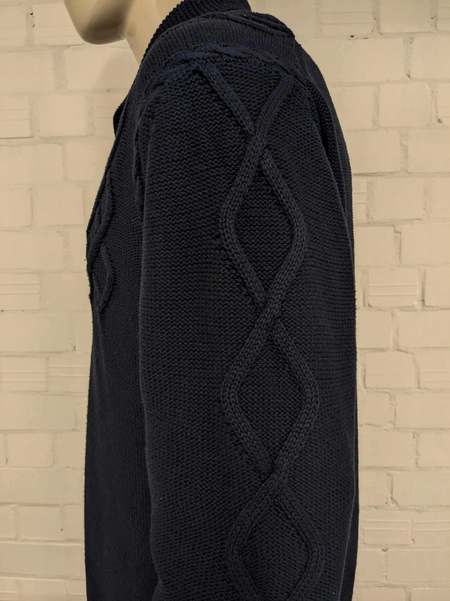 State of Art kabel trui met sportieve kraag. Donker Blauw gekleurd. Maat 2XL / XXL. regular fit.