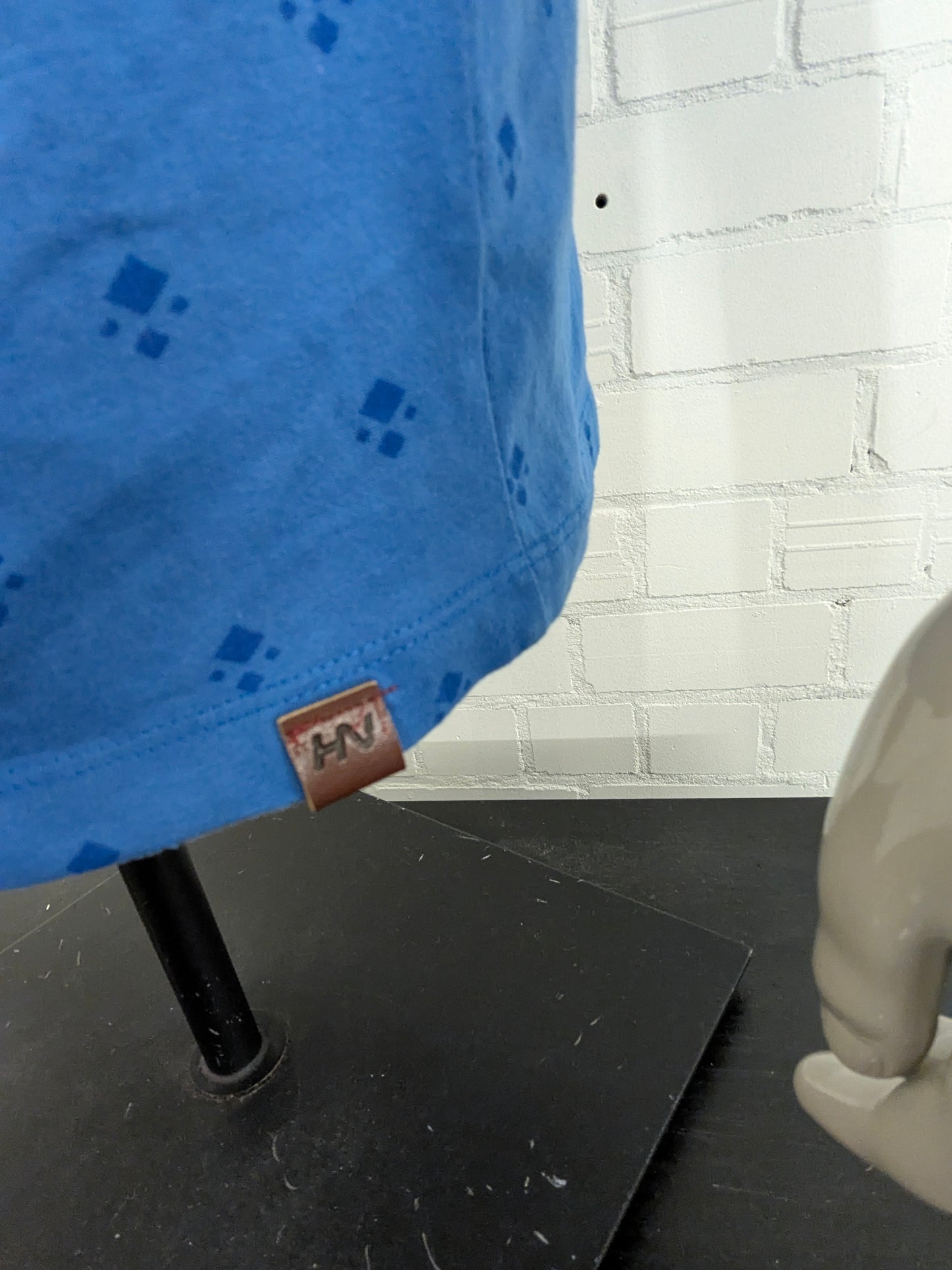 Human Nature singlet. Blauw met opdruk. Maat M.