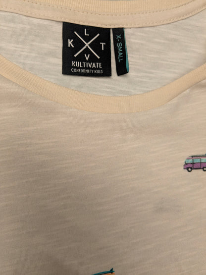 Kultivate shirt. Beige gemêleerd met auto print. Maat XS.