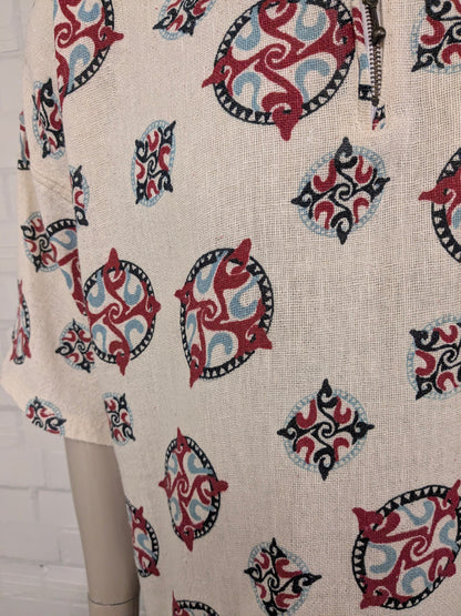 Vintage Tramontana polo met rits. Beige Rood Blauw Zwarte print. Maat 3XL / XXXL.
