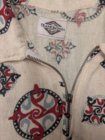 Vintage Tramontana polo met rits. Beige Rood Blauw Zwarte print. Maat 3XL / XXXL.