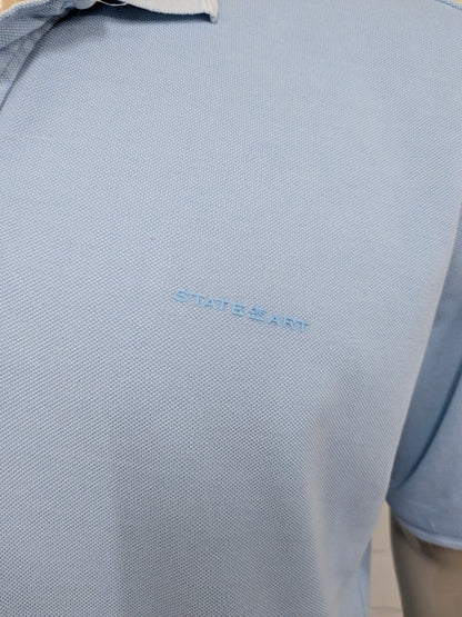 State of Art polo. Licht Blauw gekleurd. Maat 2XL / XXL.