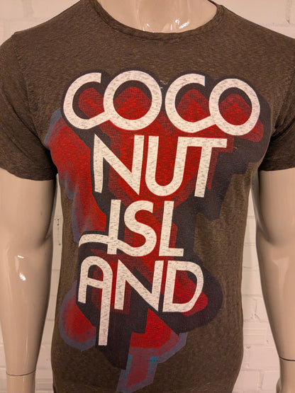 Coconut Island shirt. Bruin gemêleerd met opdruk. Maat L.