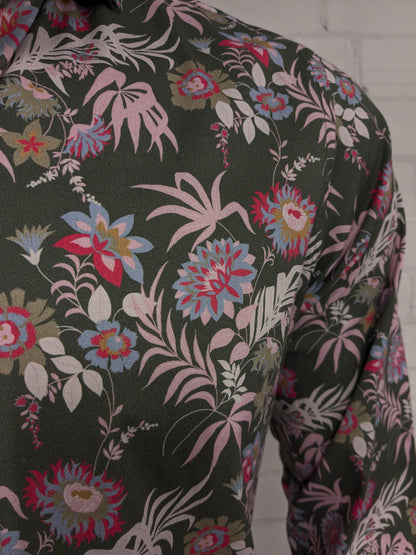 Blue Industry overhemd. Groen Roze Blauwe bloemen print. Maat L. stretch.